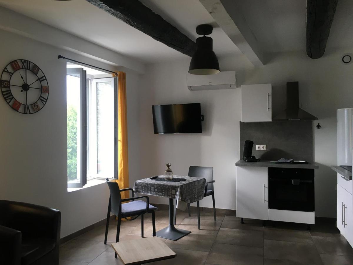 Appartement La Pomme D'Or LʼIsle-sur-la-Sorgue Buitenkant foto